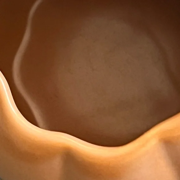 West Elm Orange and Cream Pumpkin Mugs Set - Picture 5 of 9